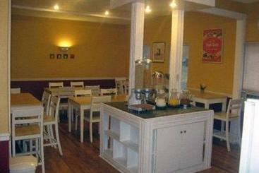 هتل Econo Lodge London