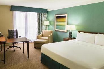 בית מלון כפרי Holiday Inn Toronto  Yorkdale