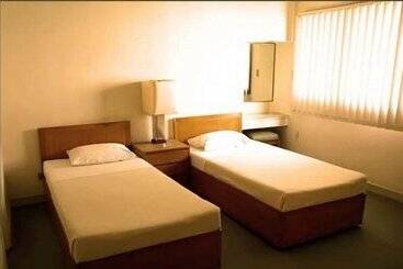 شقة Amorsolo Mansion