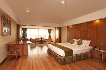 酒店 Aurora Towers