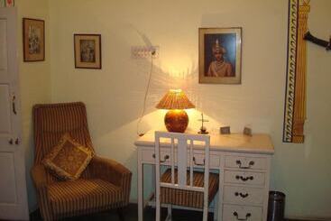 Отель Bissau Palace