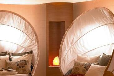 Castlecourt Hotel, Spa & Leisure