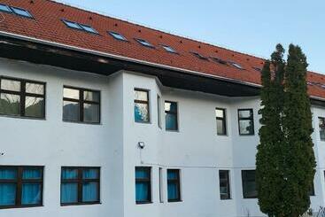 Отель Külker Hostel