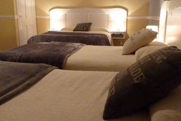 فندق Nesbitt Arms Boutique