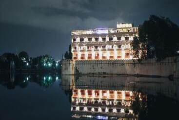 Rajdarshan   A Lake View Hotel In Udaipur