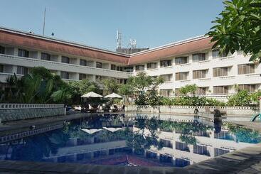 Hotel Santika Premiere Jogja