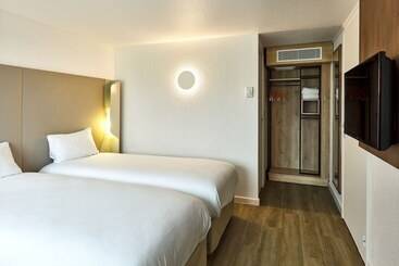 ホテル Campanile Villennes Sur Seine   Poissy   Hôtel Rénové En 2024