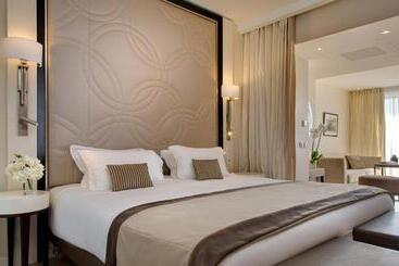 Отель Grand Hôtel Thalasso & Spa