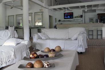 هتل Kyriad Saintes