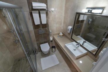 هتل Linda Resort