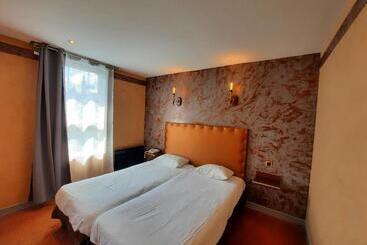 בית מלון כפרי Logis Hôtel Restaurant Le Medicis