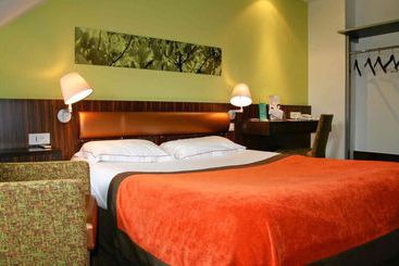 هتل Brit Confort Alencon