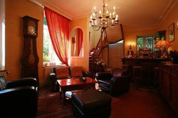 فندق Chateau De Challanges