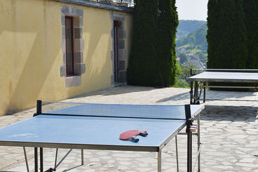 هتل Château De Salles