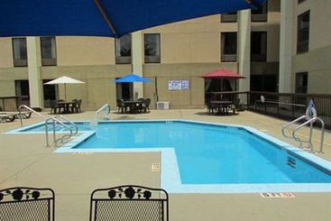 هتل Wyndham Garden Greenville Airport