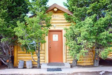 هتل Sleepy Hollow Lodge