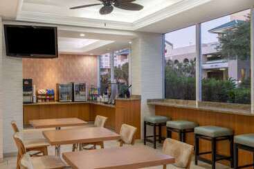 The Sandbar Hotel, Trademark Collection By Wyndham