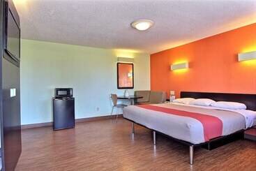 Motel 6gilman, Il