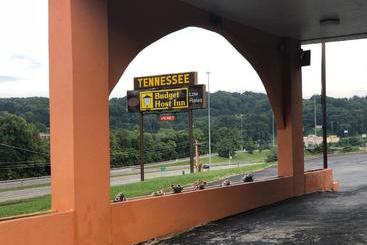Hotel Budget Host Inn