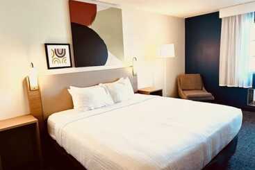 호텔 Spark By Hilton Modesto