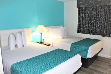 מוטל Howard Johnson Suites By Wyndham San Diego Chula Vista Bayfront