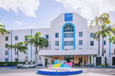 Отель Tryp by Wyndham Aruba - Adults Only