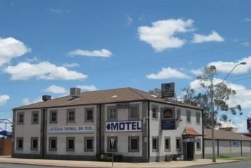 מוטל The Phoenix Artesian Spa Resort And Accommodation