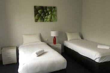 Seasonal South Motel & Function Centre