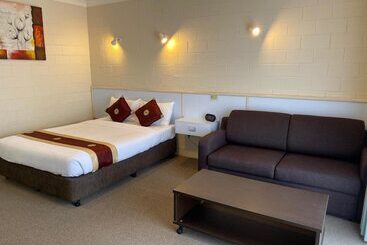 فندق Admiral Nelson Motor Inn