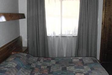 هتل Cooma Country Club Motor Inn