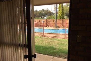 בית מלון כפרי Kadina Gateway Motor Inn