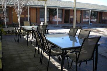 Moama Central Motel
