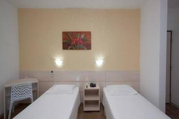 דירה Kastel Jampa