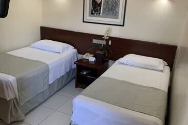 מלון דירות Cheverny Apart