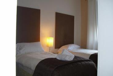 酒店 Annandale Arms