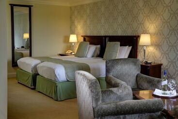 Kings Lynn Knights Hill Hotel & Spa, Bw Signature Collection