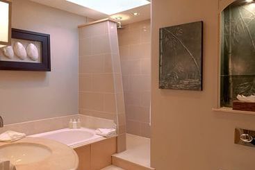 هتل Calcot  & Spa