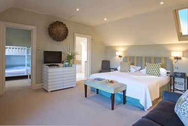 هتل Calcot  & Spa