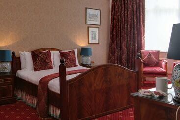 هتل Best Western Plus Grim S Dyke