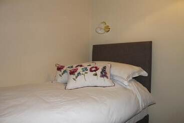 Hotelli The Eagle House