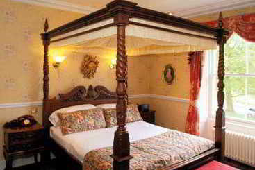 هتل Westwood Lodge