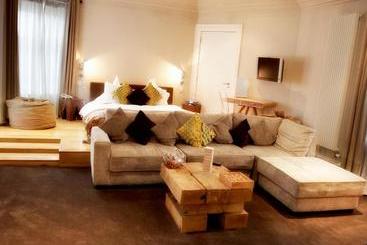 Carmelite Hotel; Bw Signature Collection