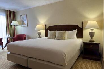 호텔 The Aberdeen Dyce