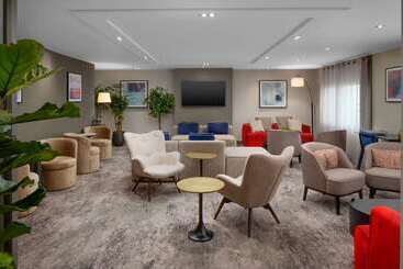 Отель Hilton London Heathrow Airport