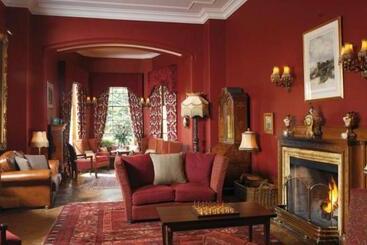 호텔 Macdonald Pittodrie House