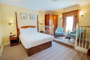 فندق Marygreen Manor