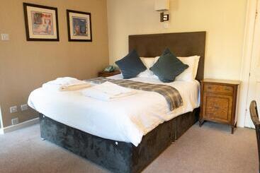 فندق Norfolk Arms