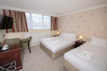 בית מלון כפרי Northop Hall