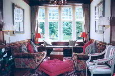 Pine Trees Hotel Pitlochry