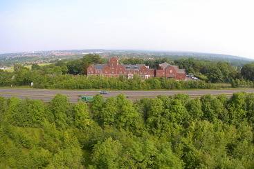 Hogs Back Hotel & Spa